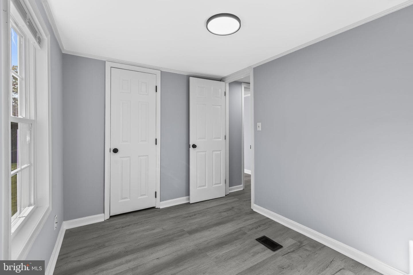 21488 Forest Run Drive photo 27
