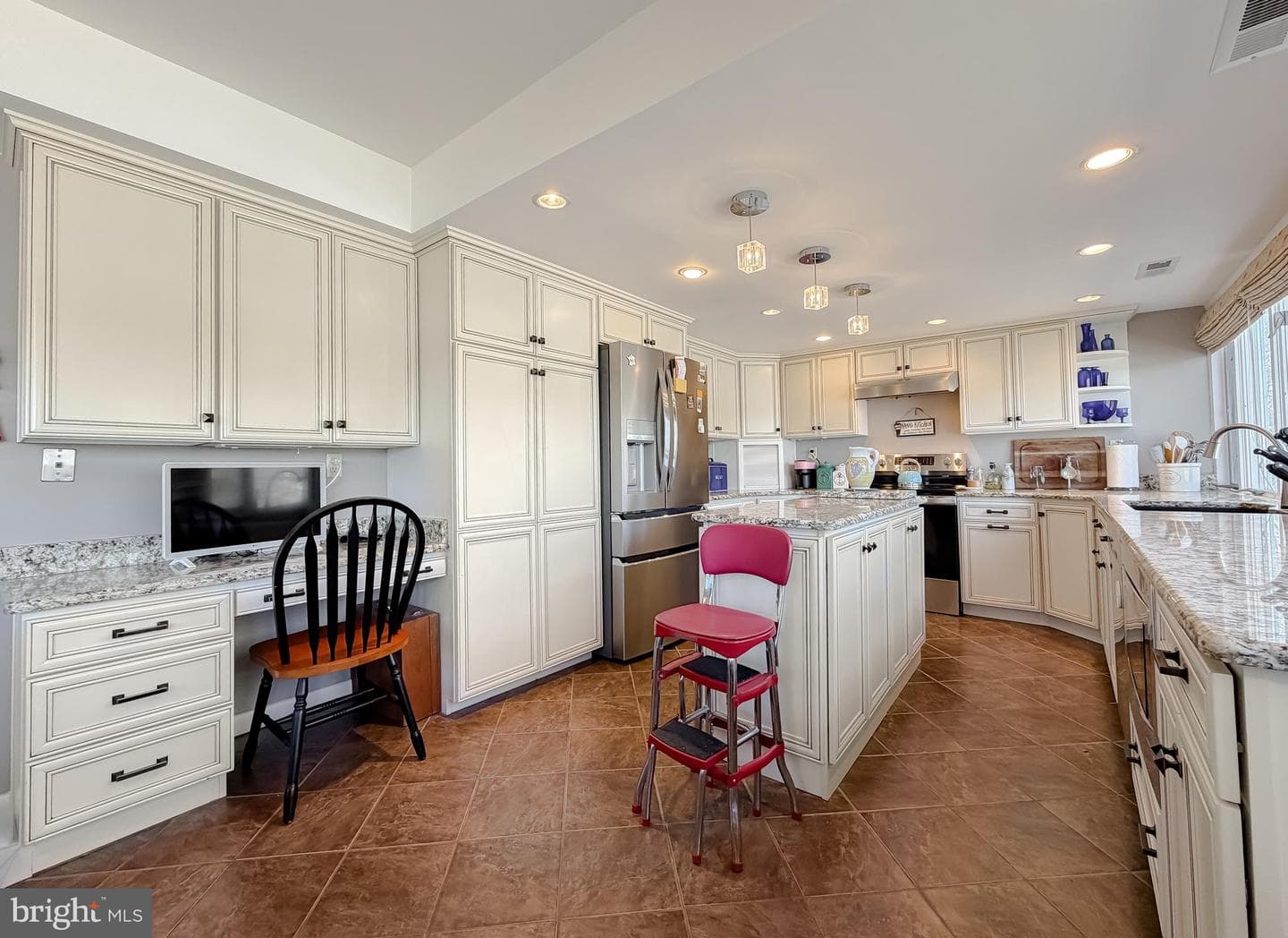 49716 Airedele Road photo 34
