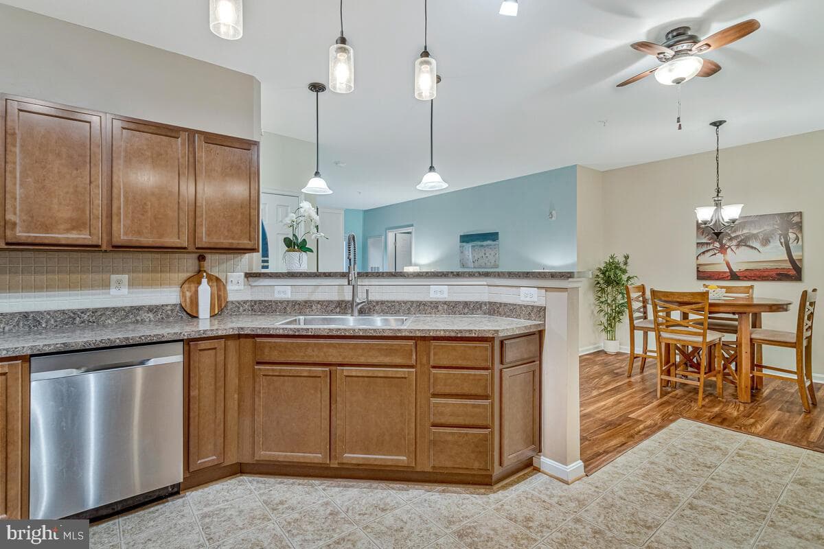 23520 F D R Boulevard #304 photo 17