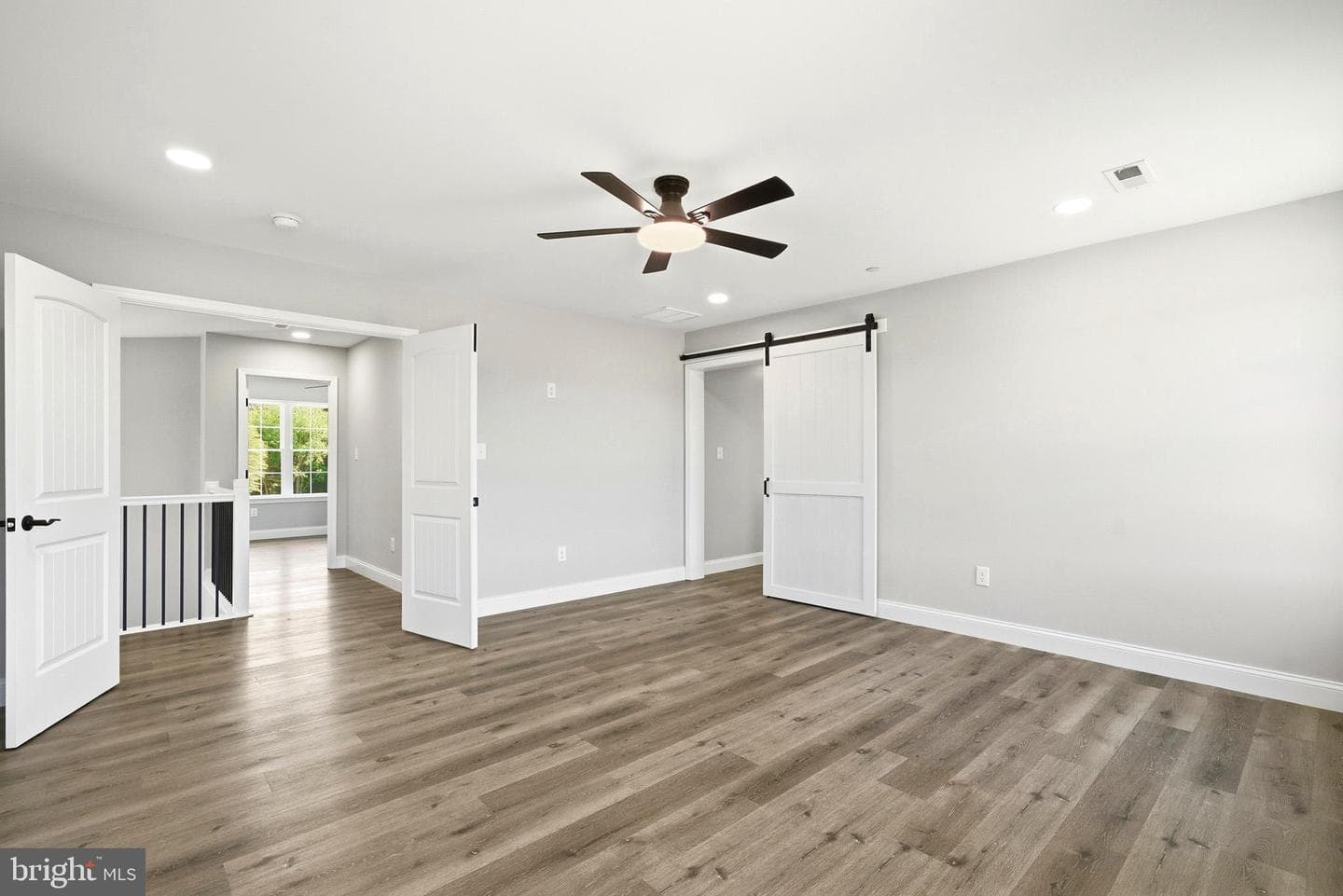 49845 Saint Jeromes Place photo 30