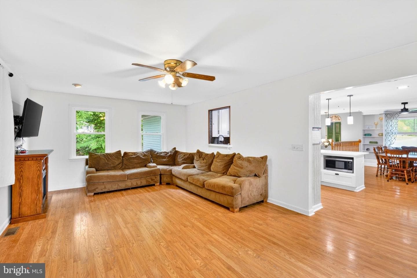 39510 Pocahontas Drive photo 6