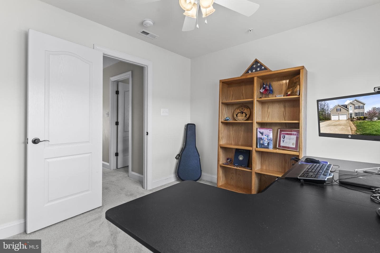 46976 Pembrooke Street photo 29