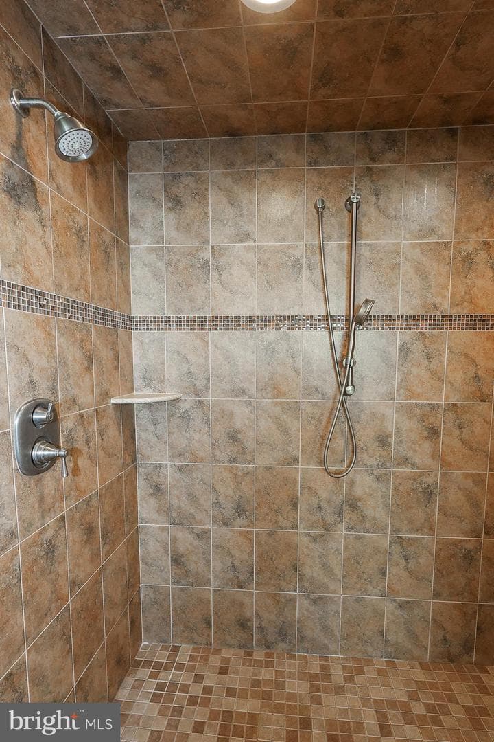 24541 Broad Creek Drive photo 34