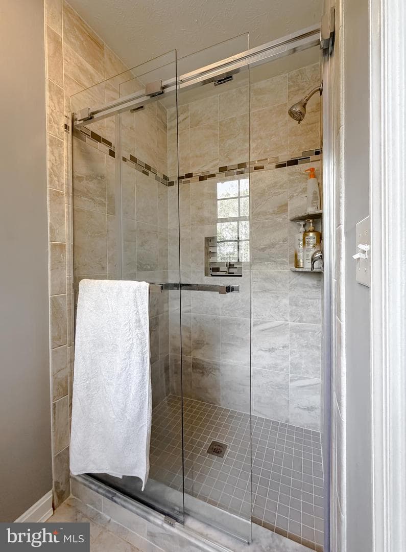 23207 Moakley Street photo 34