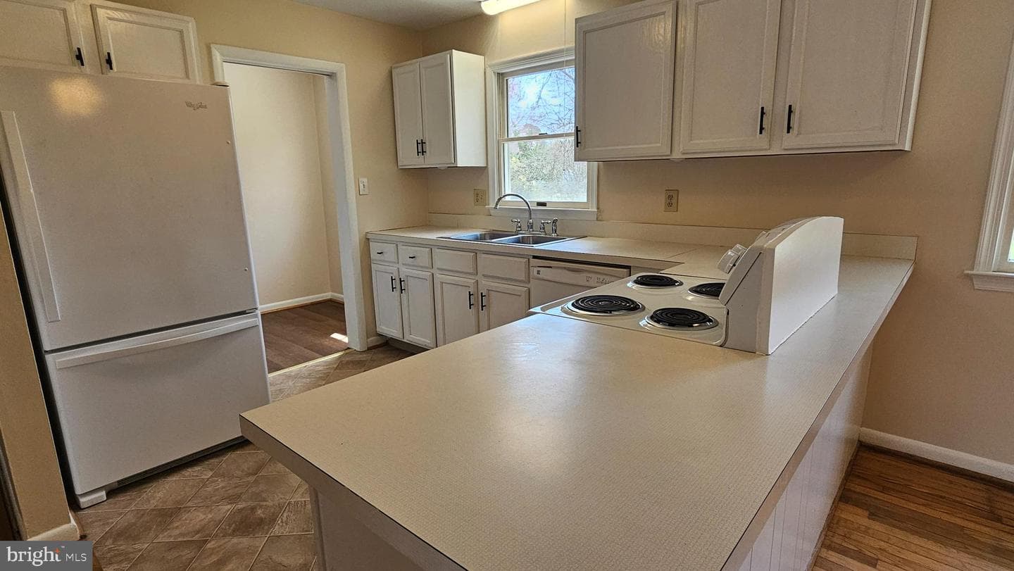 45031 Irvin Street photo 17