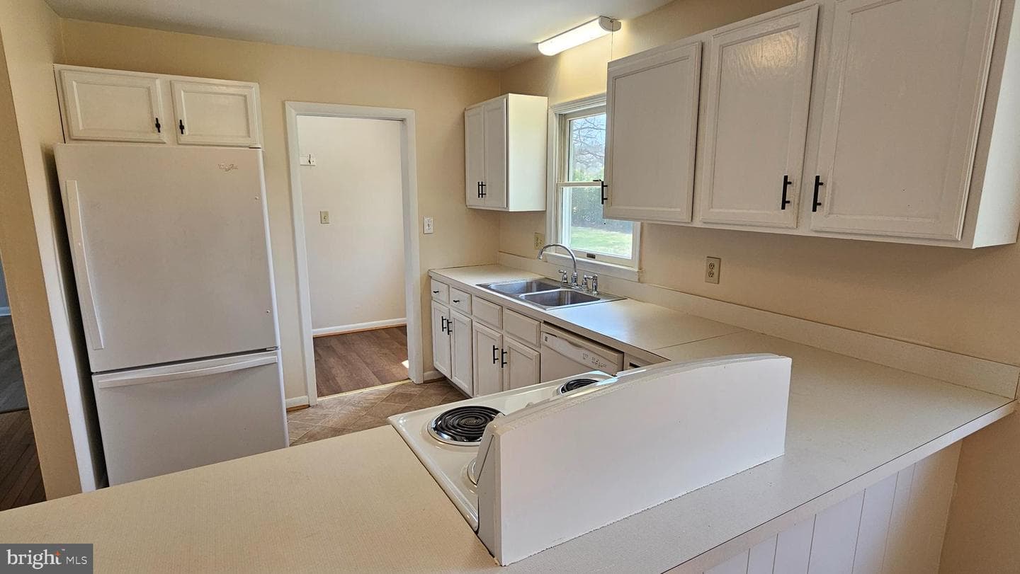45031 Irvin Street photo 18