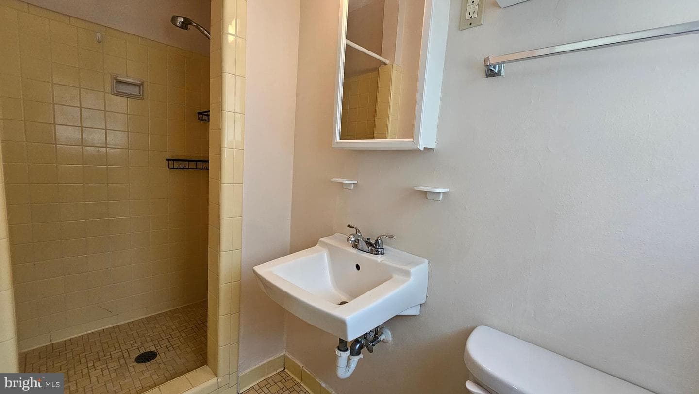 45031 Irvin Street photo 31