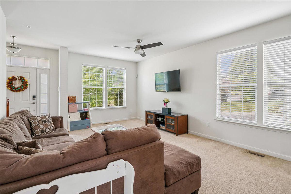22244 Scott Circle photo 3