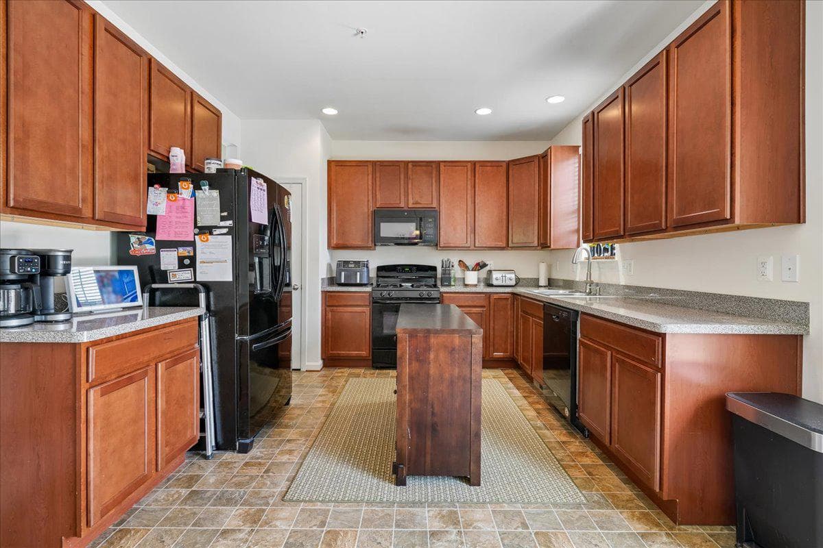 22244 Scott Circle photo 5