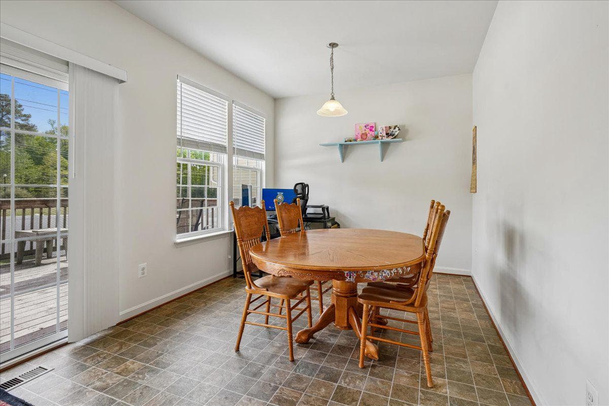 22244 Scott Circle photo 6