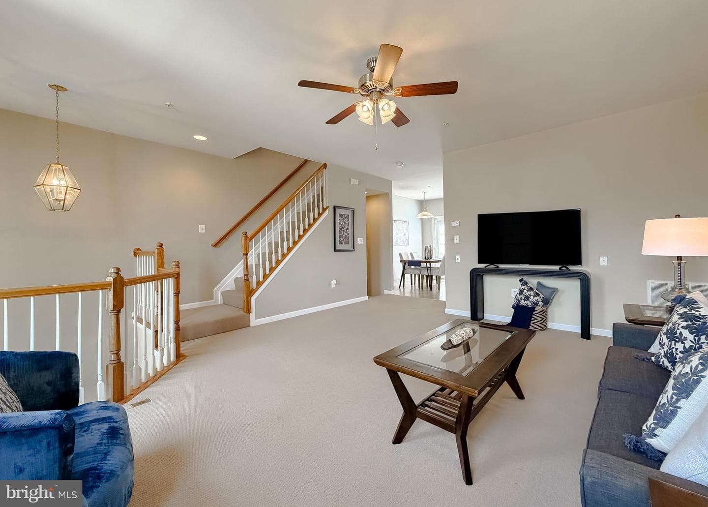 46098 W Westbury Boulevard photo 5