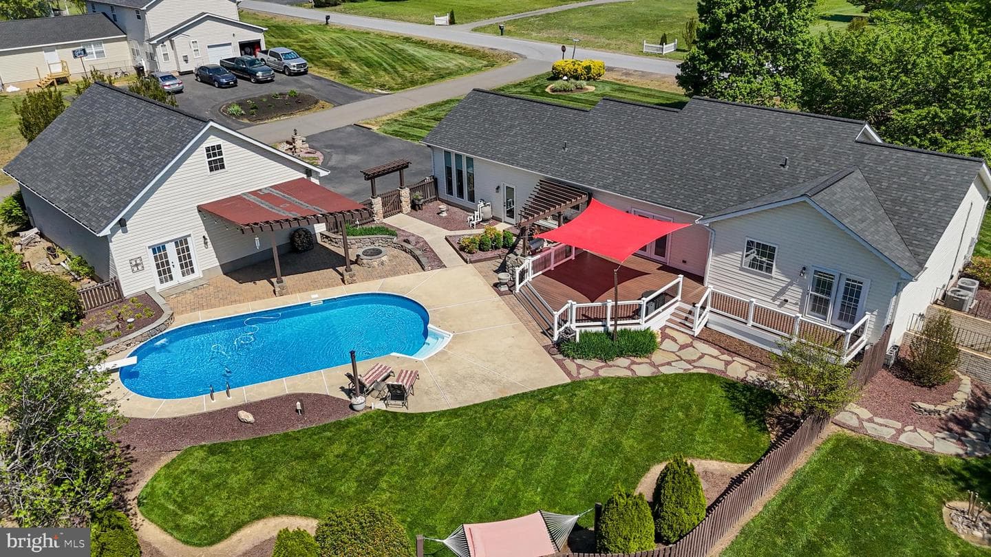 38425 Rooster Lane photo 81