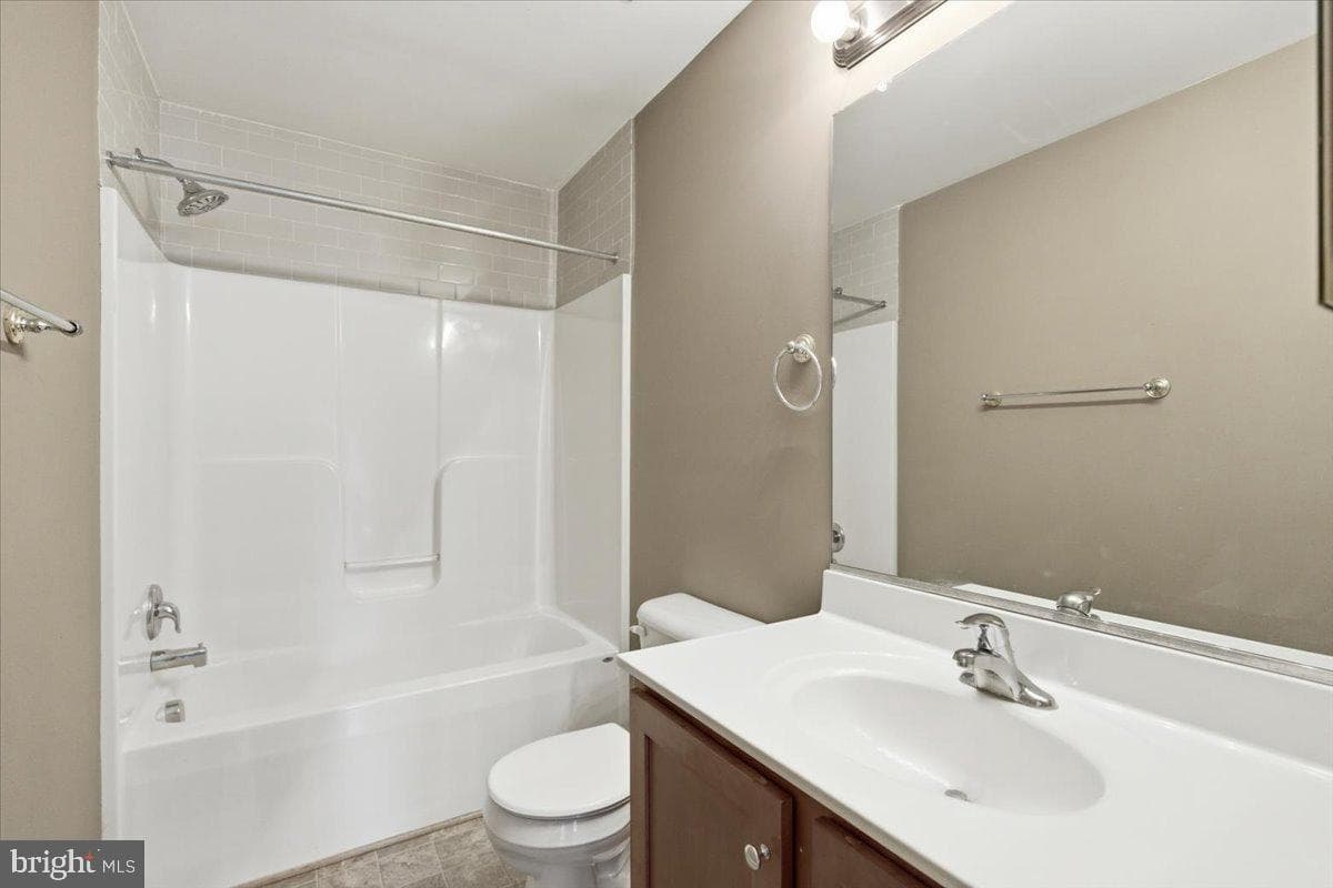 47311 Shady Knoll Place photo 27