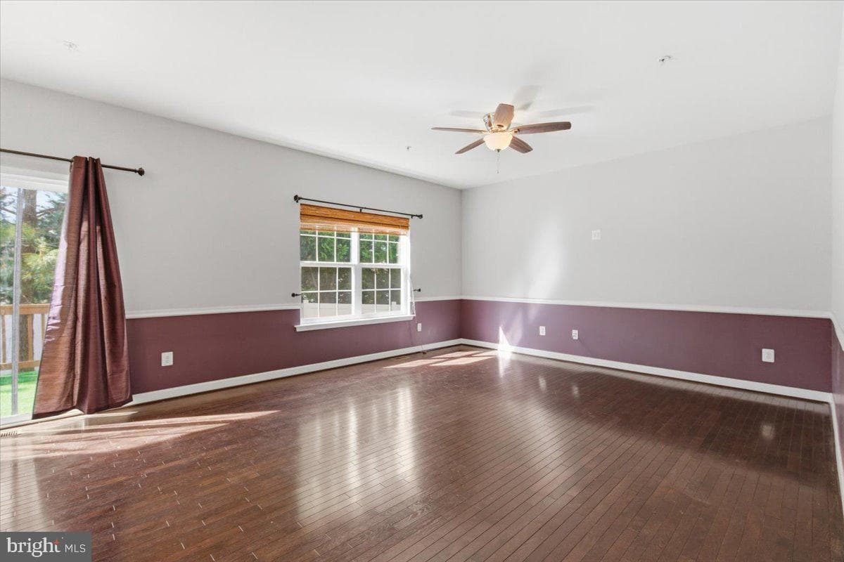 47311 Shady Knoll Place photo 5