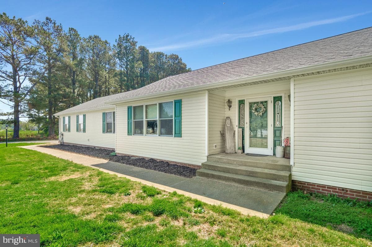 49993 Airedele Road photo 3