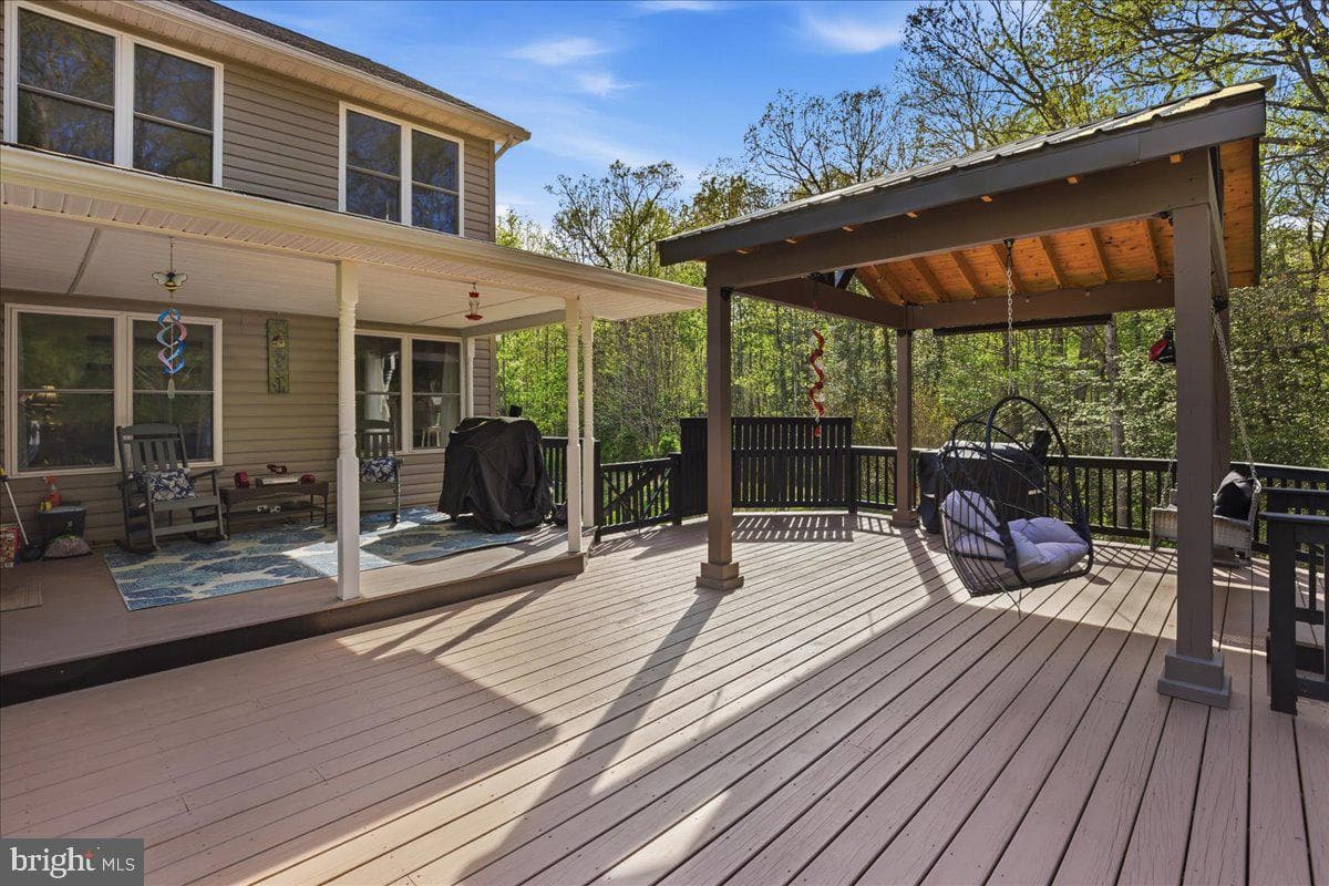 45526 Longfields Boulevard photo 16