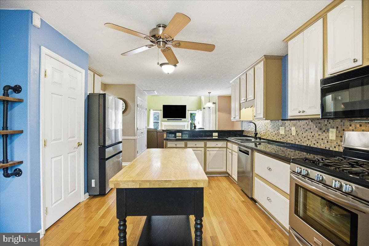 45526 Longfields Boulevard photo 35