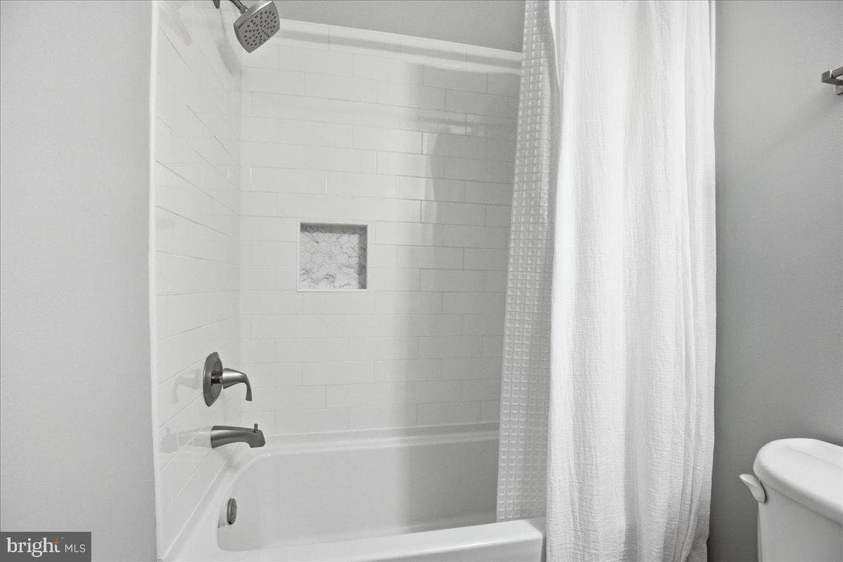 45526 Longfields Boulevard photo 45