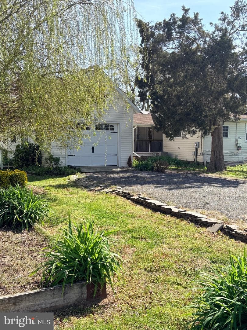 38338 Point Breeze Road photo 9