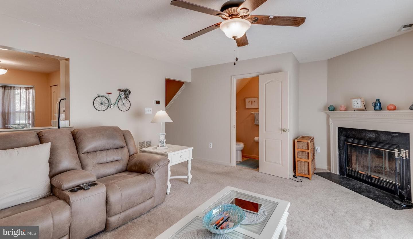 45285 Keyport Court photo 9