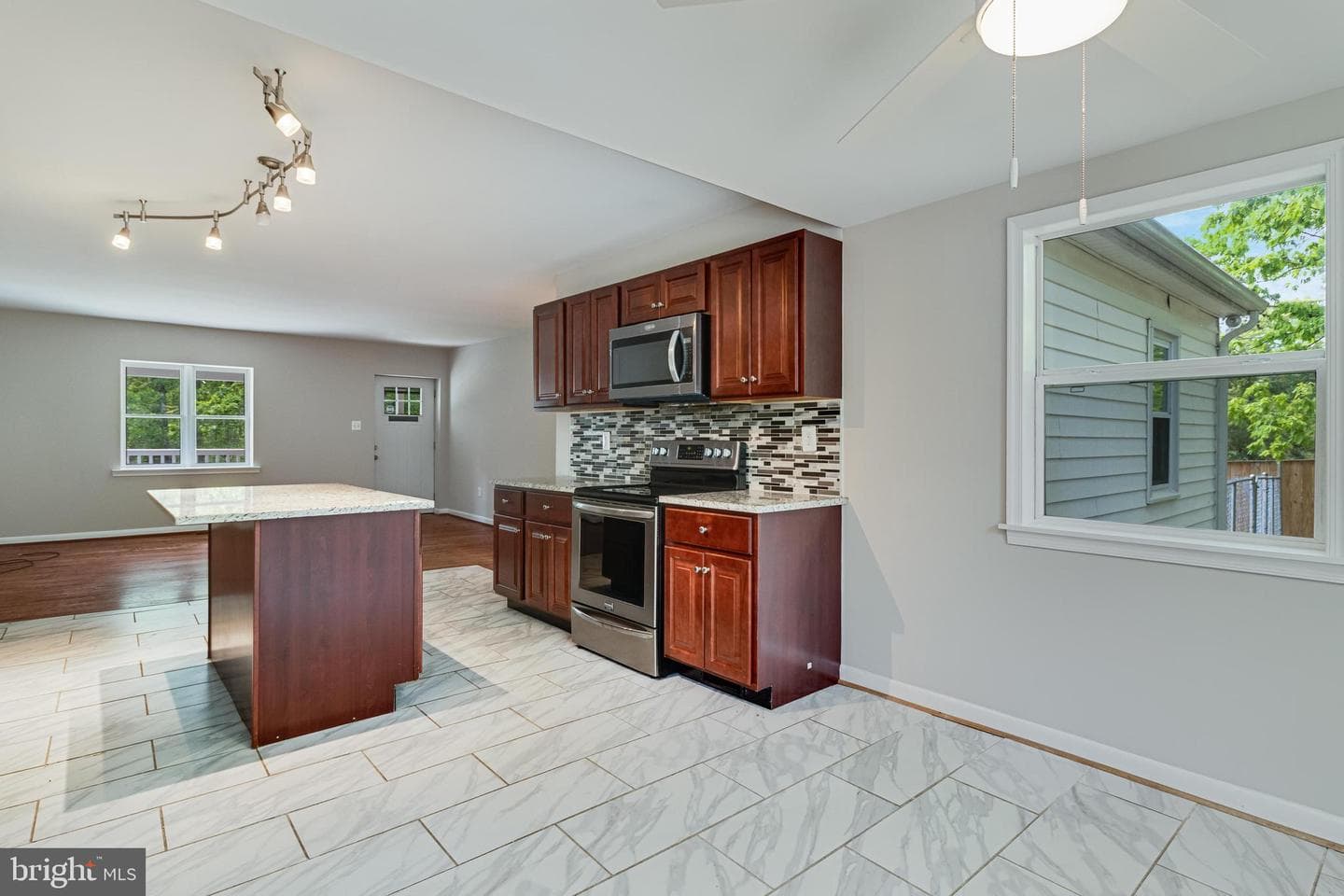 39900 Graves Road photo 15