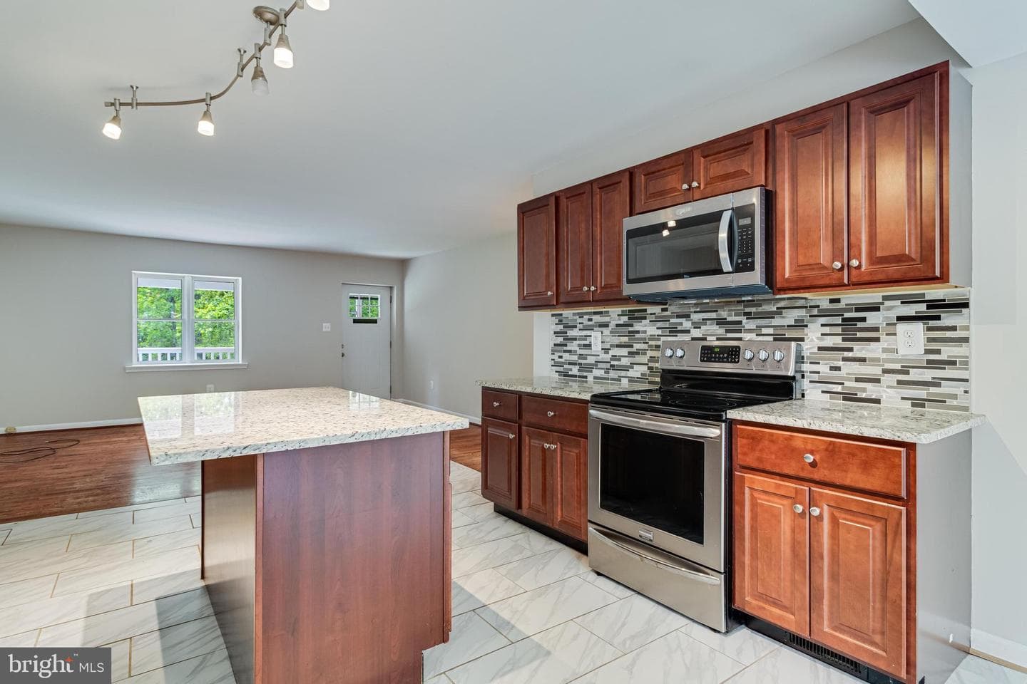 39900 Graves Road photo 16