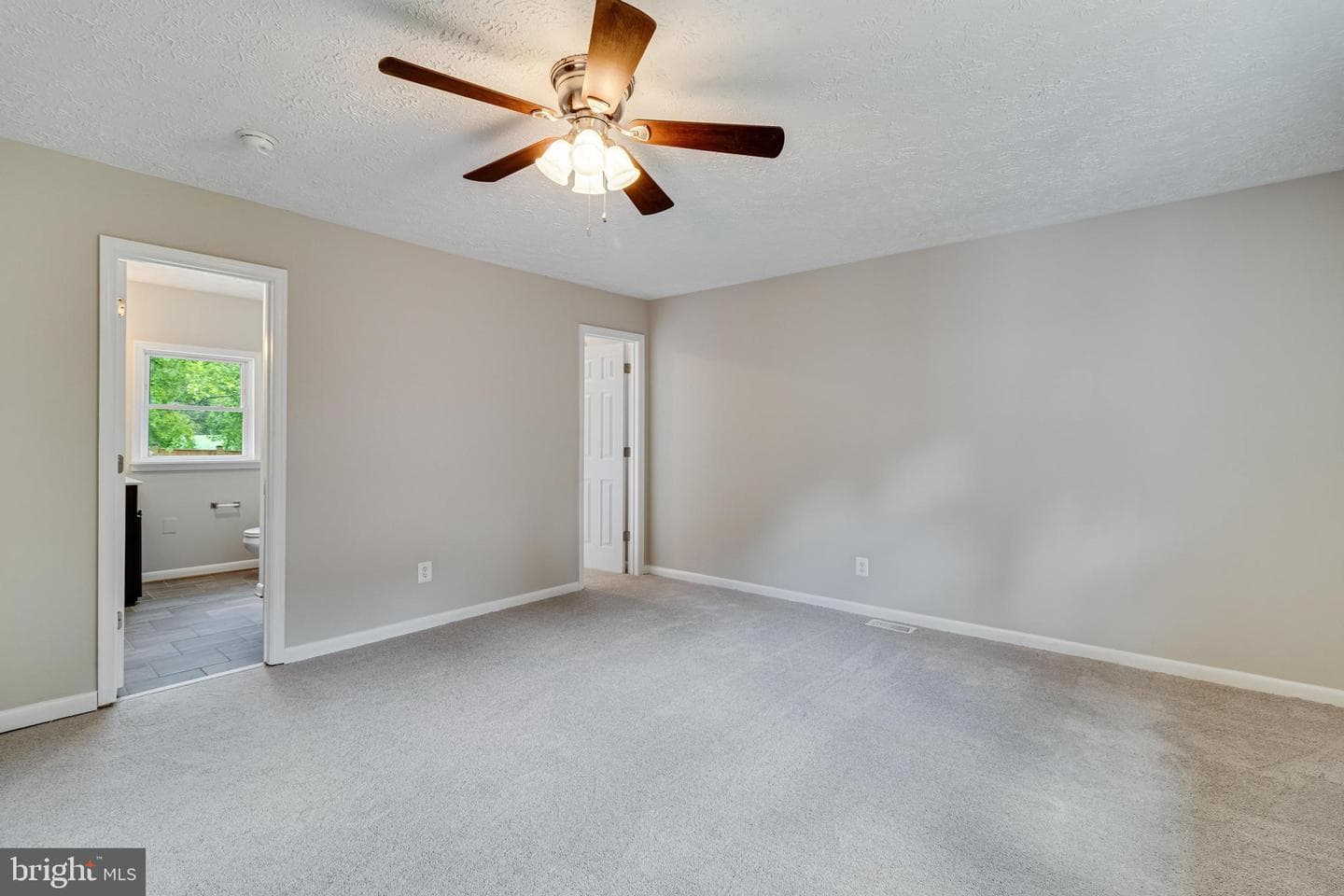39900 Graves Road photo 20
