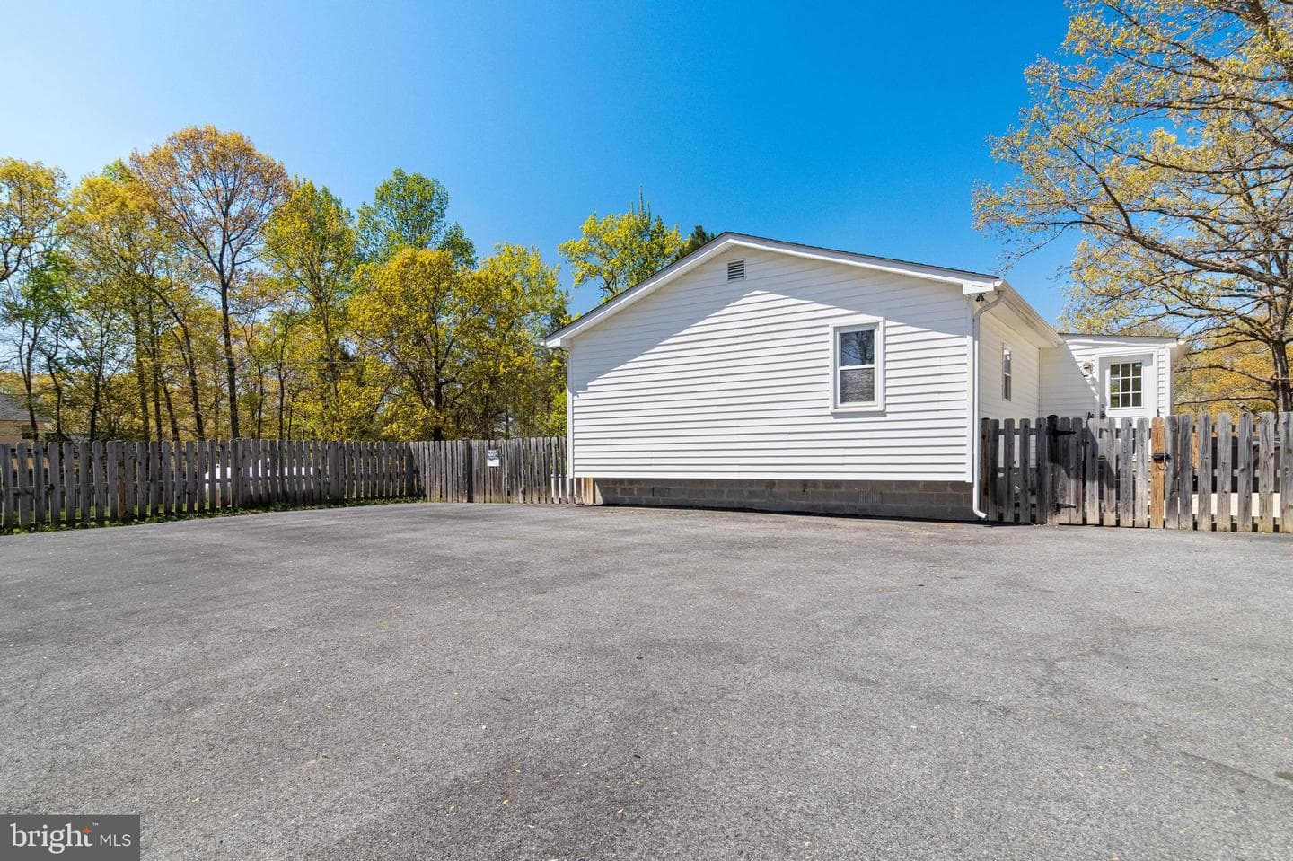 39900 Graves Road photo 5