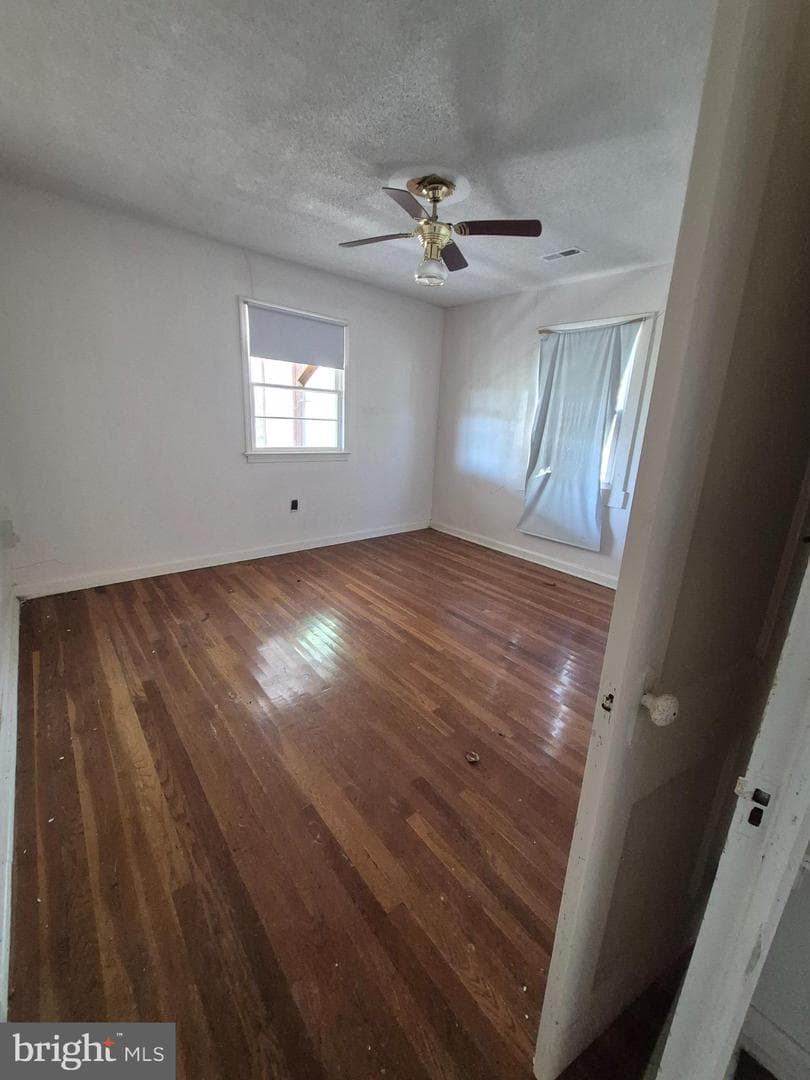 22845 Pleasant Ln photo 8