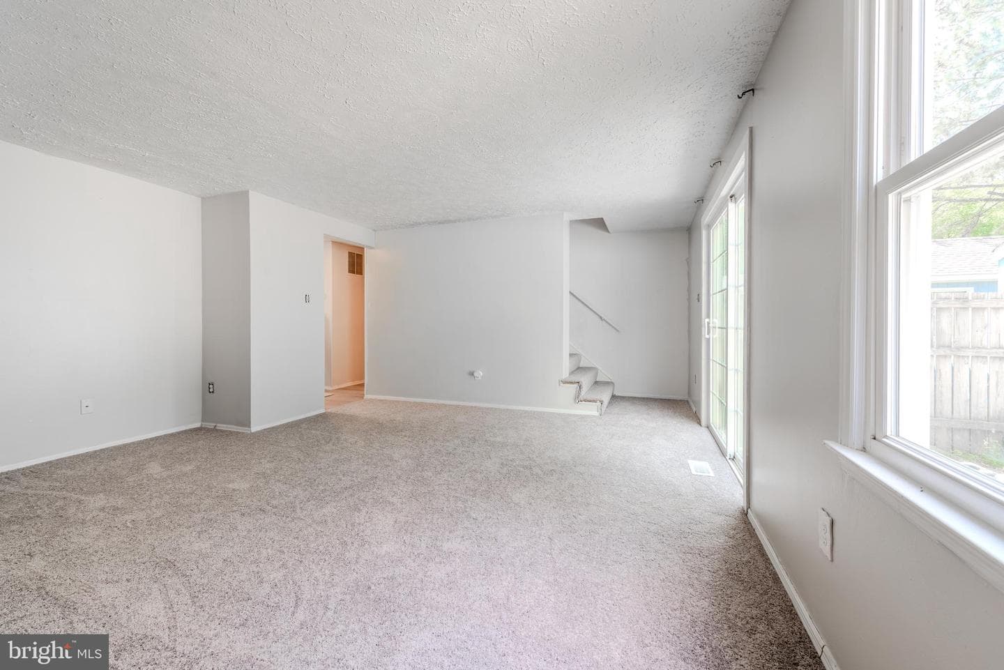 20835 Harlequin Lane photo 3