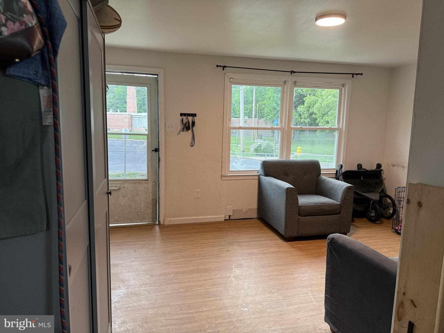 21364 Cambridge Avenue photo 5