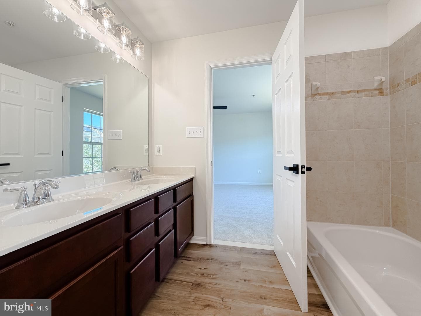 21096 Lizson Court photo 27