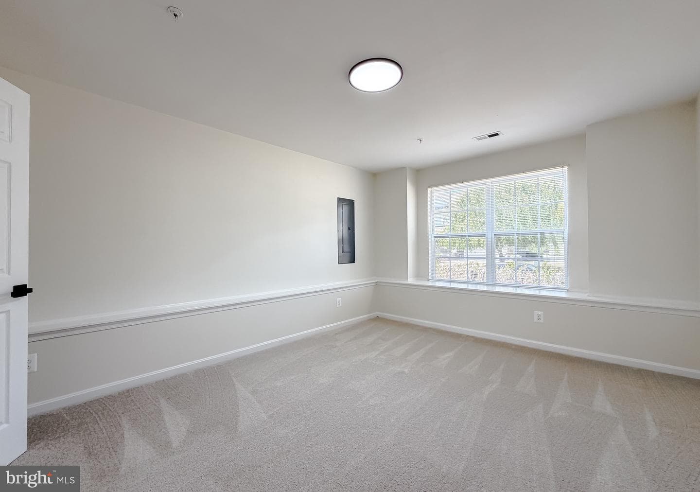 21096 Lizson Court photo 32