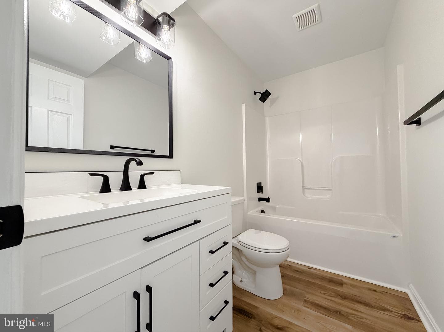 21096 Lizson Court photo 34