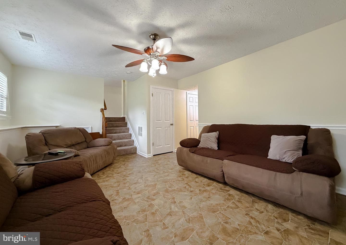 21293 Scarborough Drive photo 32