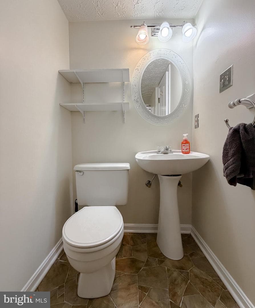 21293 Scarborough Drive photo 36