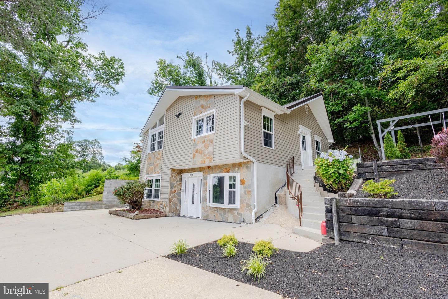 42205 Ridge Road photo 5