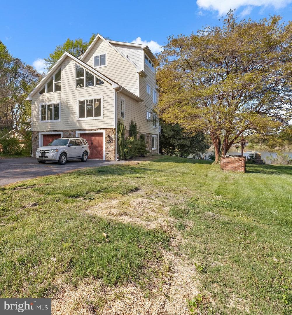 37406 River Springs Road, Avenue