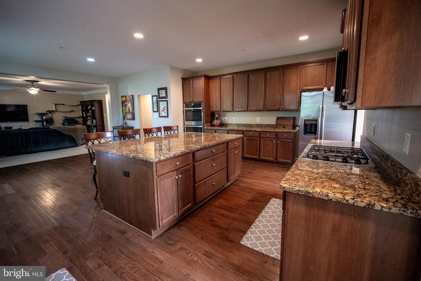 43675 Wild Iris Street photo 16