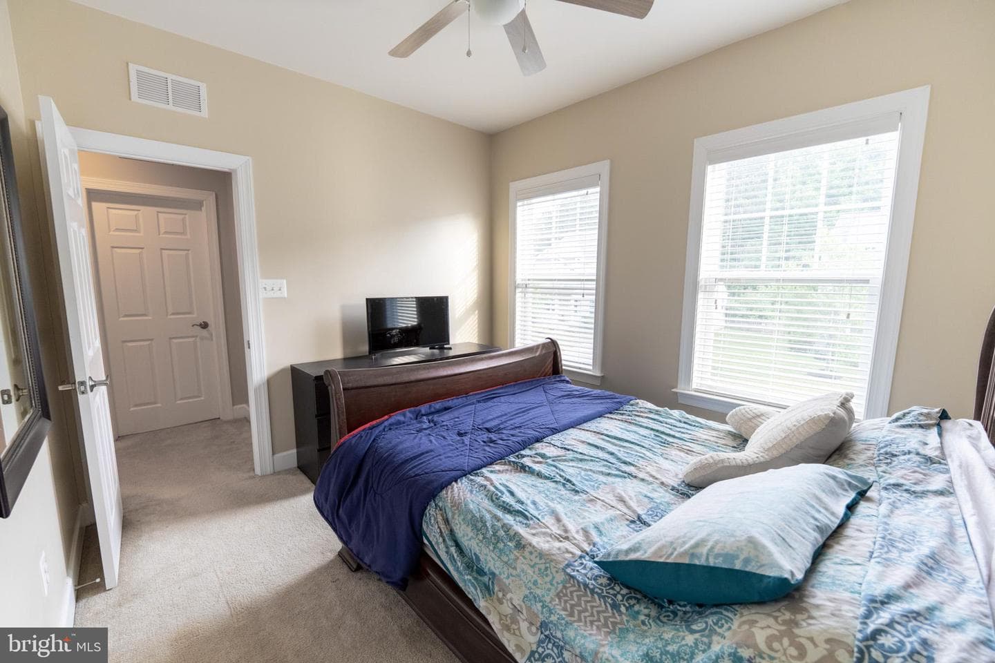43675 Wild Iris Street photo 22