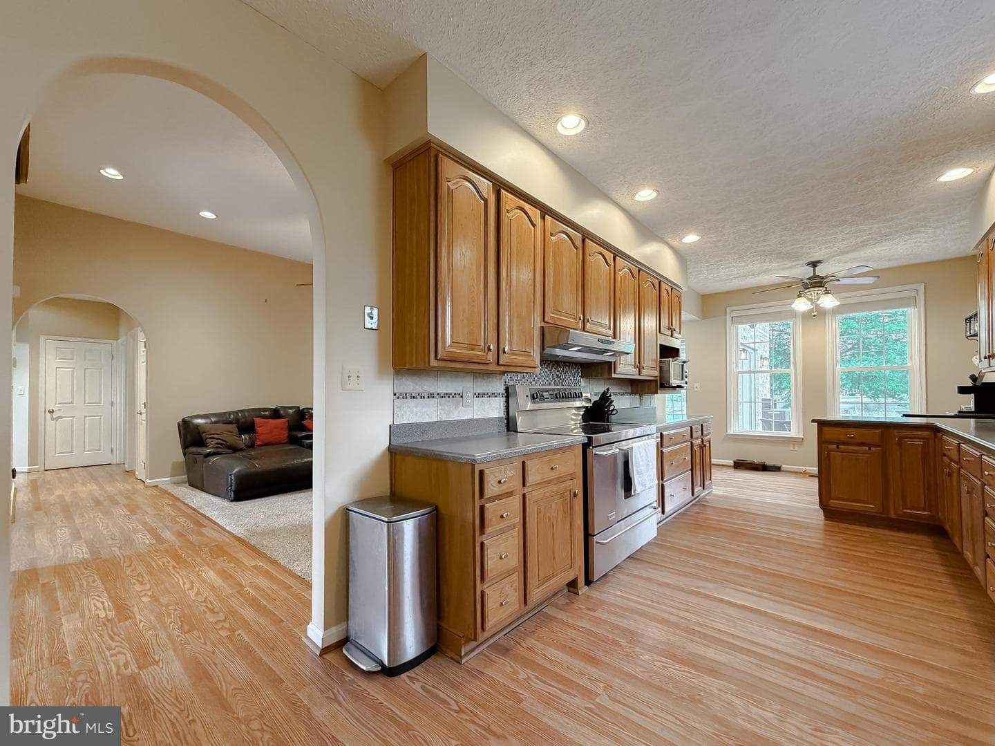 21045 Oakland Hall Road photo 18
