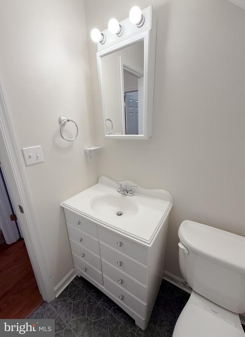 21045 Oakland Hall Road photo 55