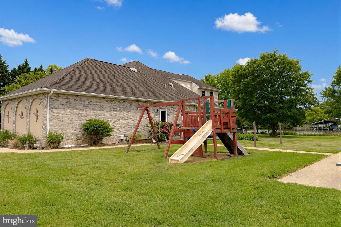 21045 Oakland Hall Road photo 6