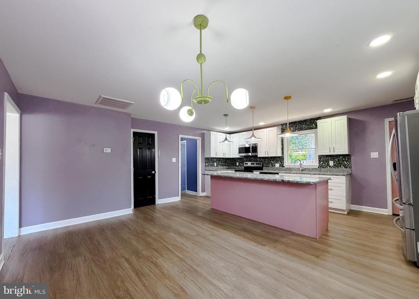 22381 Cedar Street photo 8