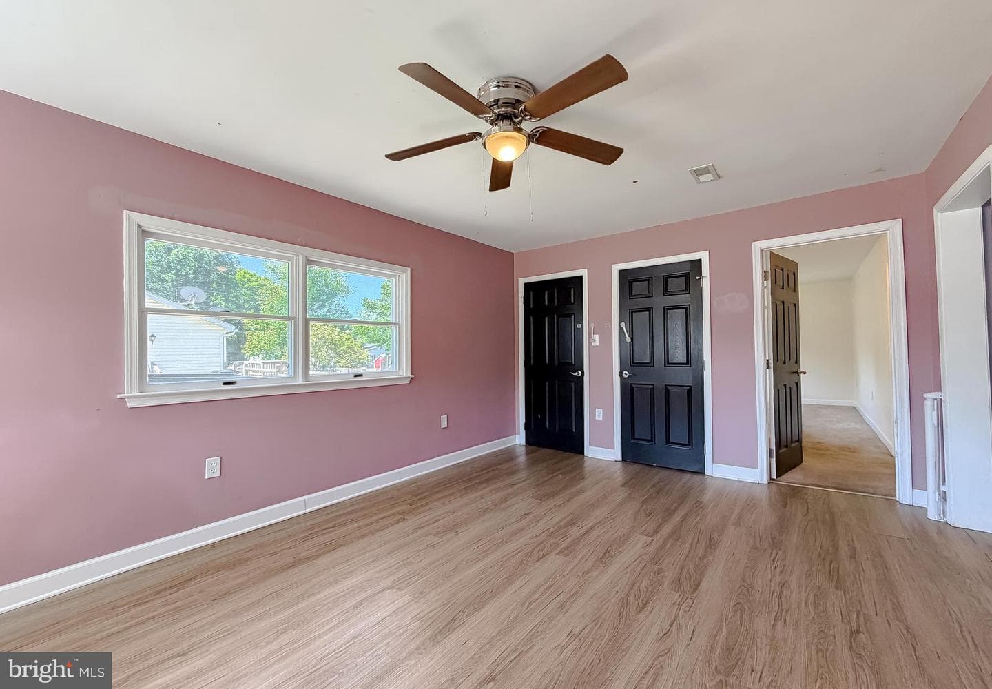 22381 Cedar Street photo 9