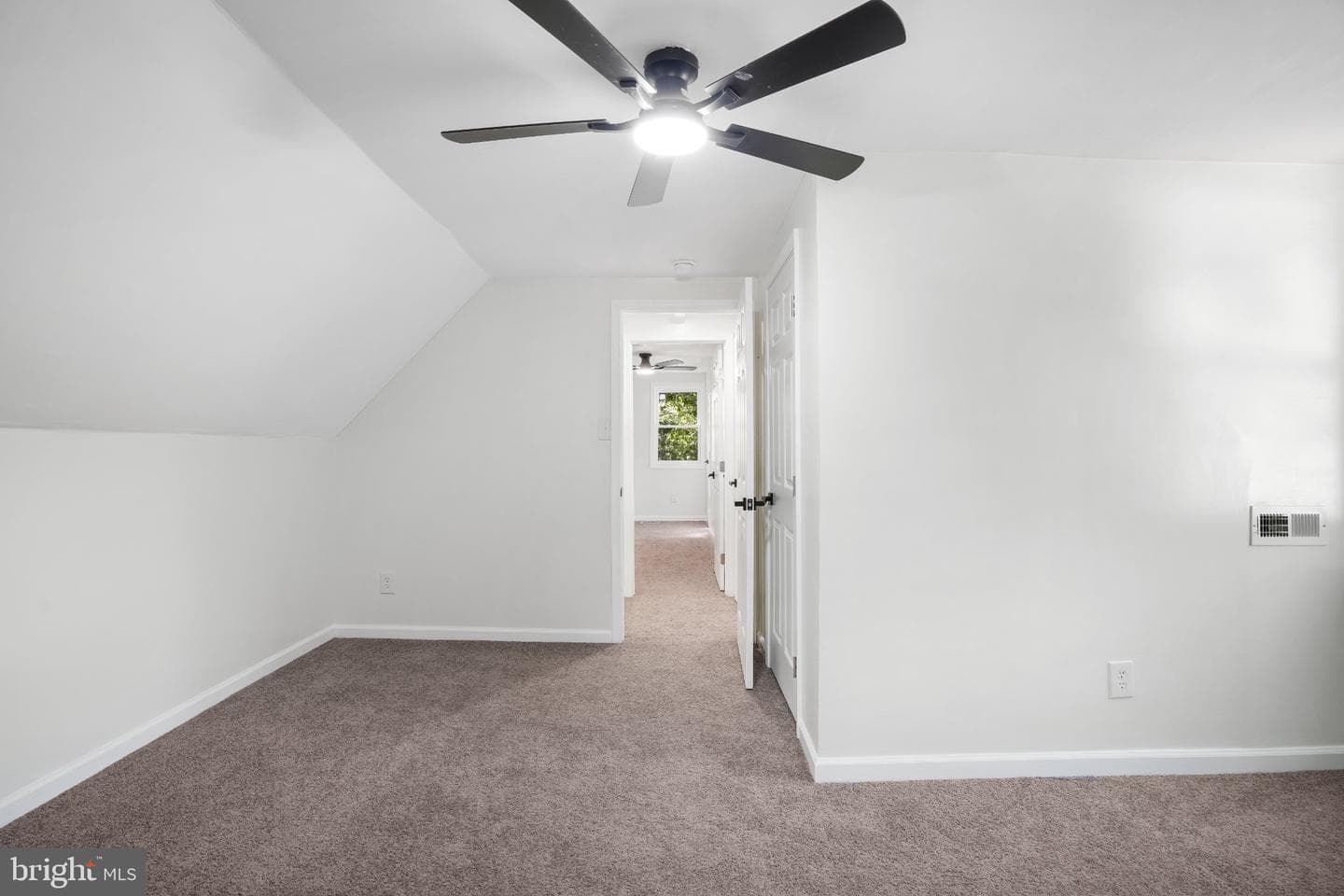 26175 Independence Drive photo 15
