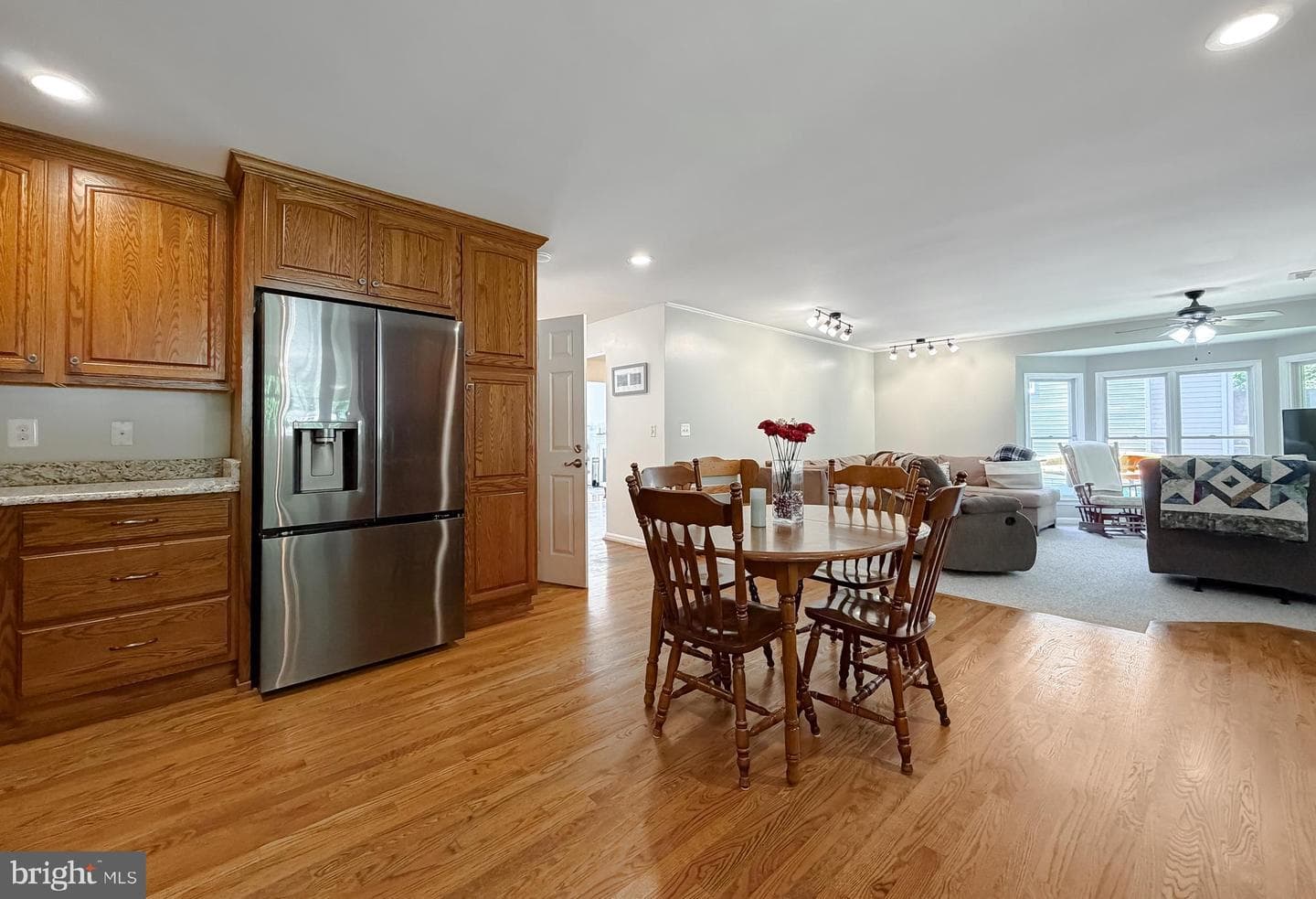 21737 Pinehurst Court photo 4