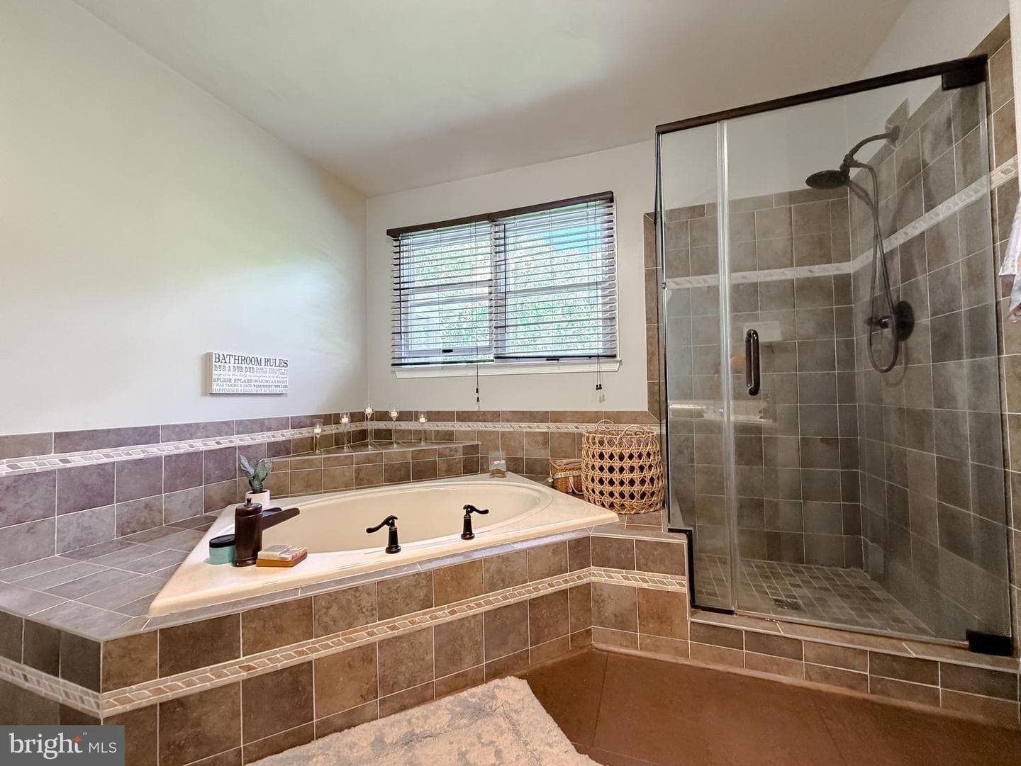 21737 Pinehurst Court photo 9
