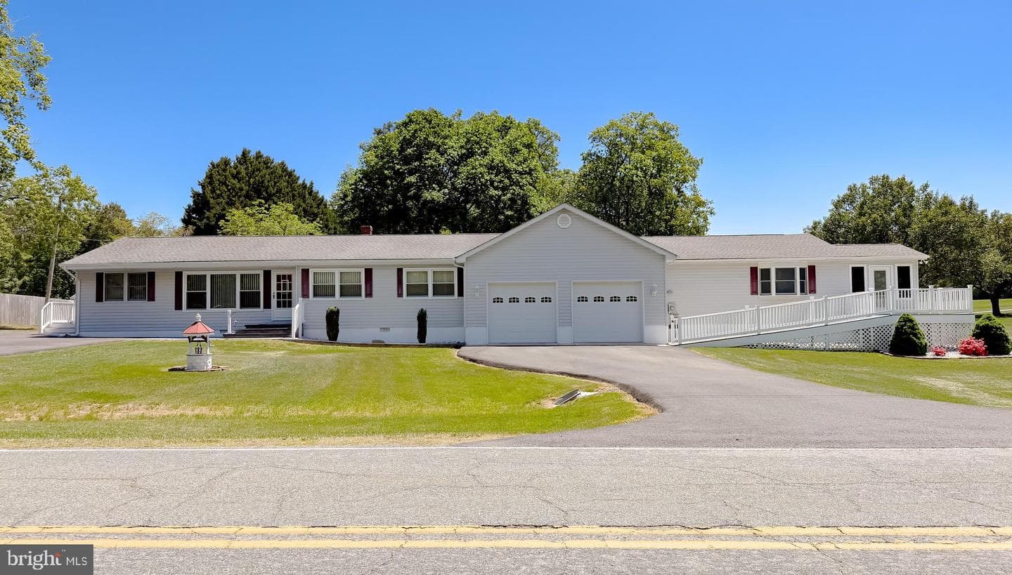 43075 Joy Lane photo 1