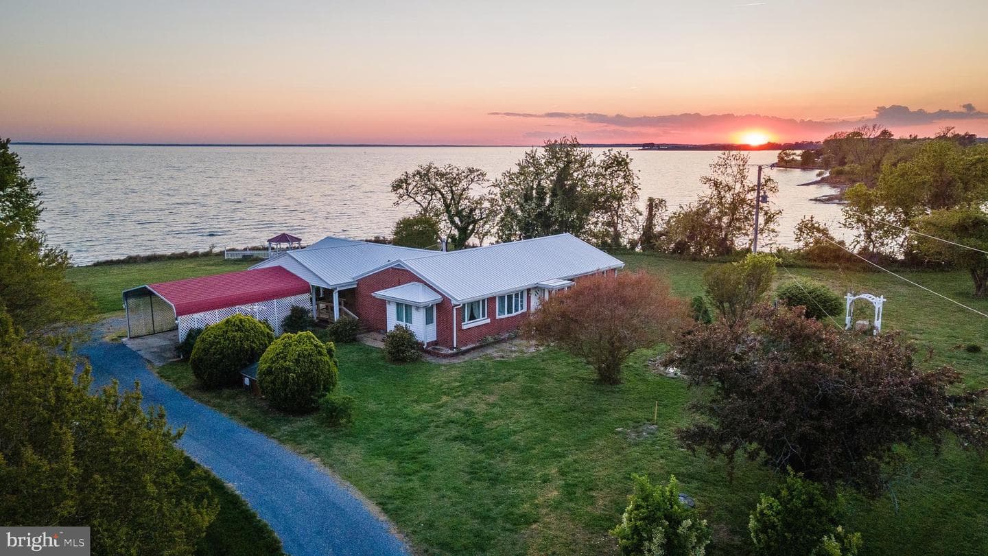 48724 Curleys Road, Ridge